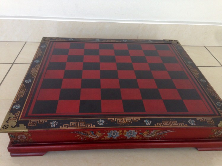 Доска шахматная подарочная (арт B03)