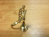 Брелок металлический 3D золотой малый Chess King