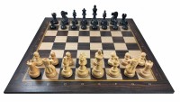 Шахматные фигуры Classic (чёрный) с цельной деревянной доской ОРЕХ 50см
