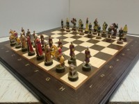 Шахматы "Персы и Византийцы" с цельной деревянной доской