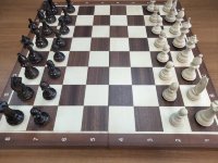 Шахматные фигуры СТАУНТОН № 6 (резные) с доской складной турнирной № 6